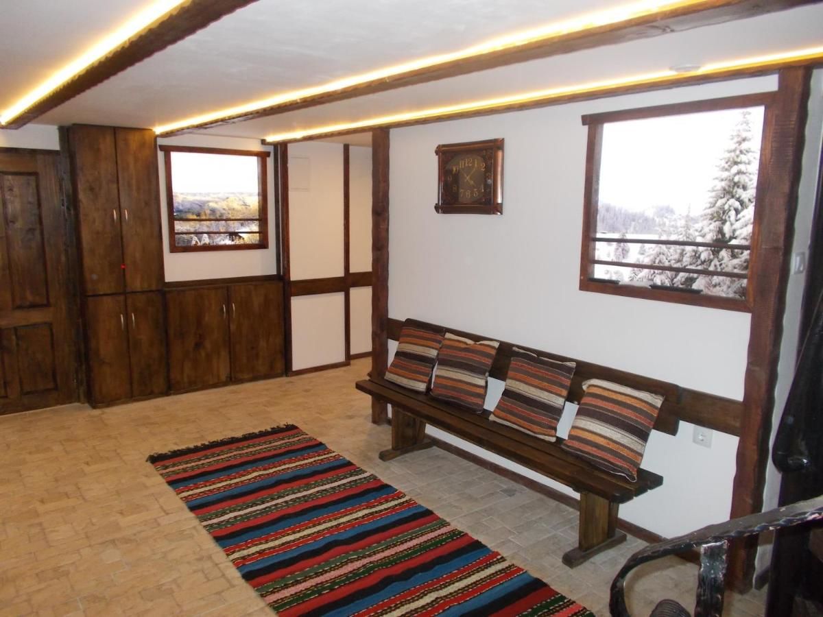 Мотели Motel Koziyat Rog Малко-Тырново-42